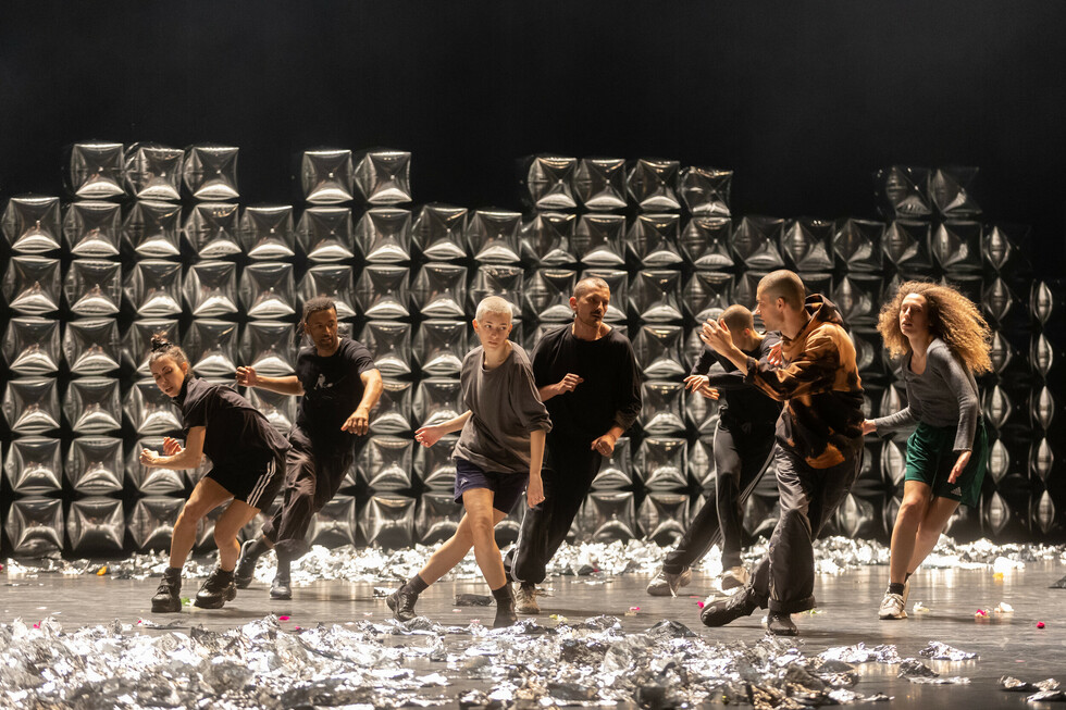 house of trouble aerites stegi onasi